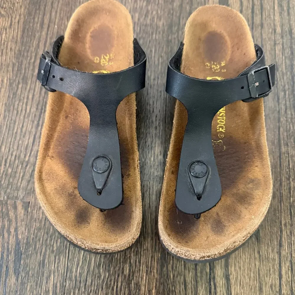 Birkenstock Gizeh Youth Sandal- Size 34/ US 3